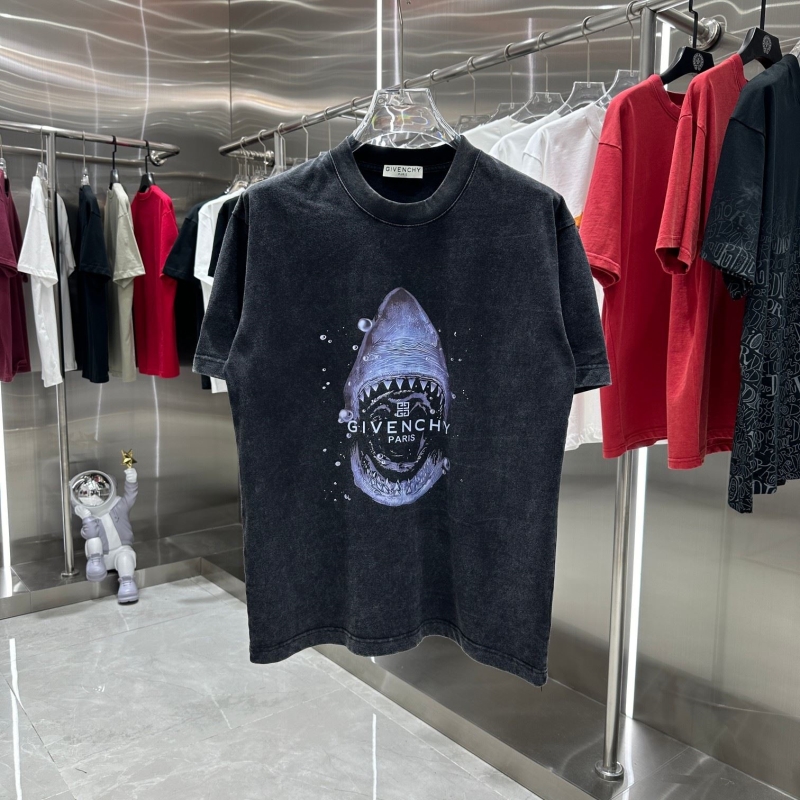 Givenchy T-Shirts